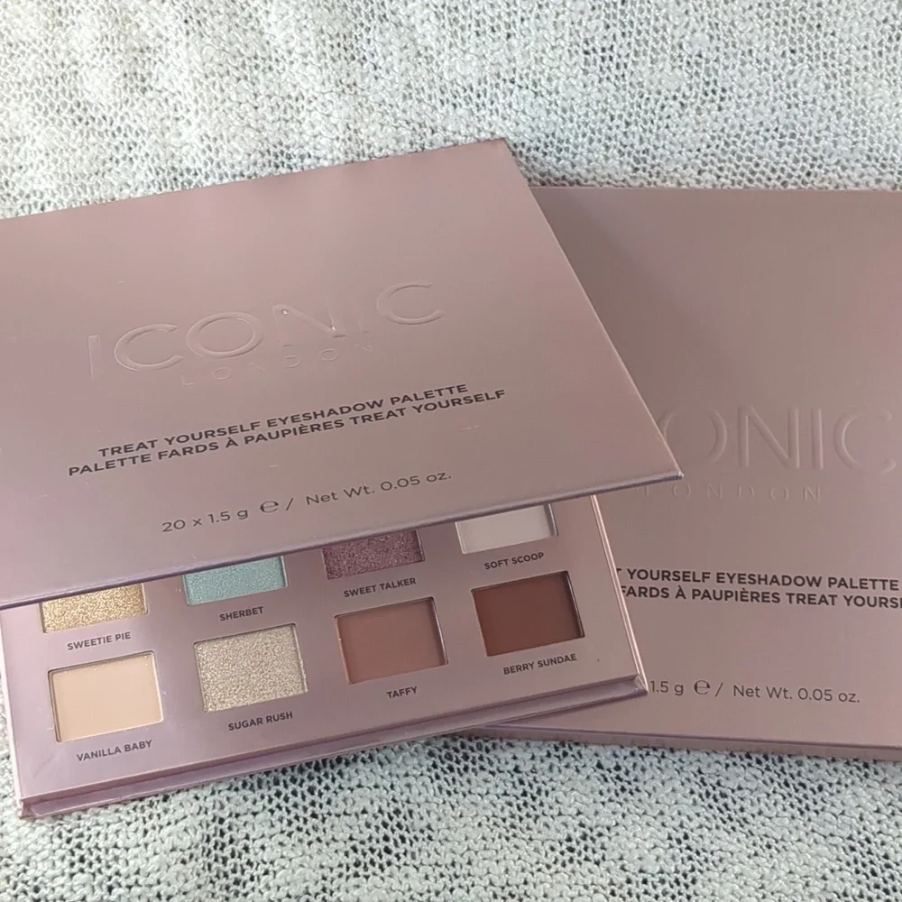 ICONIC London Eyeshadow Palette in Treat Yourself, 20x 1.5g/0.05oz